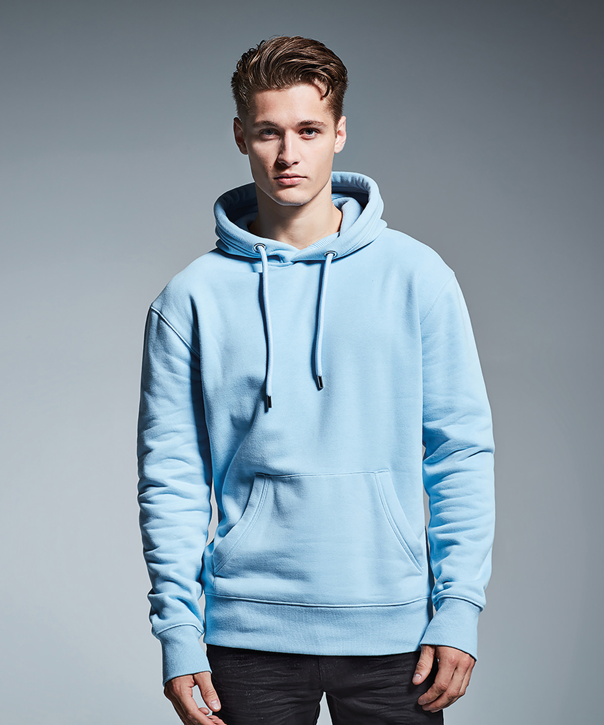 Männer Hoodie hellblau Person